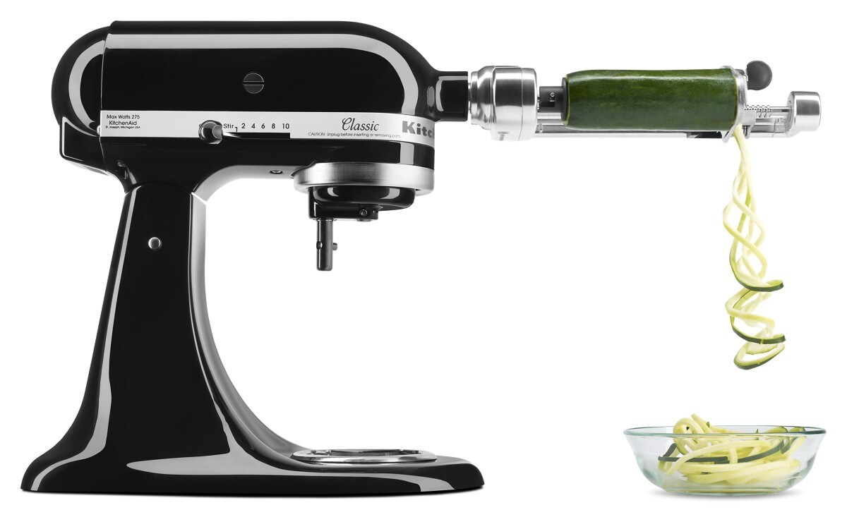 Classic™ Series 4.5 Quart Tilt-Head Stand Mixer - Onyx Black - Image 3
