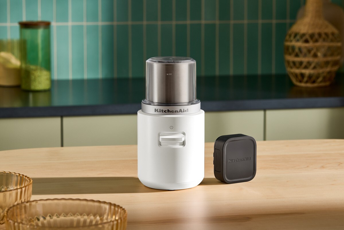 KitchenAid Go® Cordless Blade Coffee Grinder - battery sold separately - Porcelain White - Image 6
