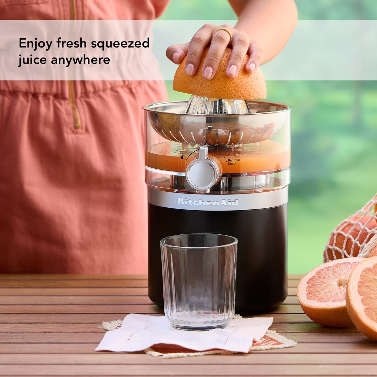 KitchenAid Go® Cordless Citrus Juicer - battery included - Black Matte - Image 3