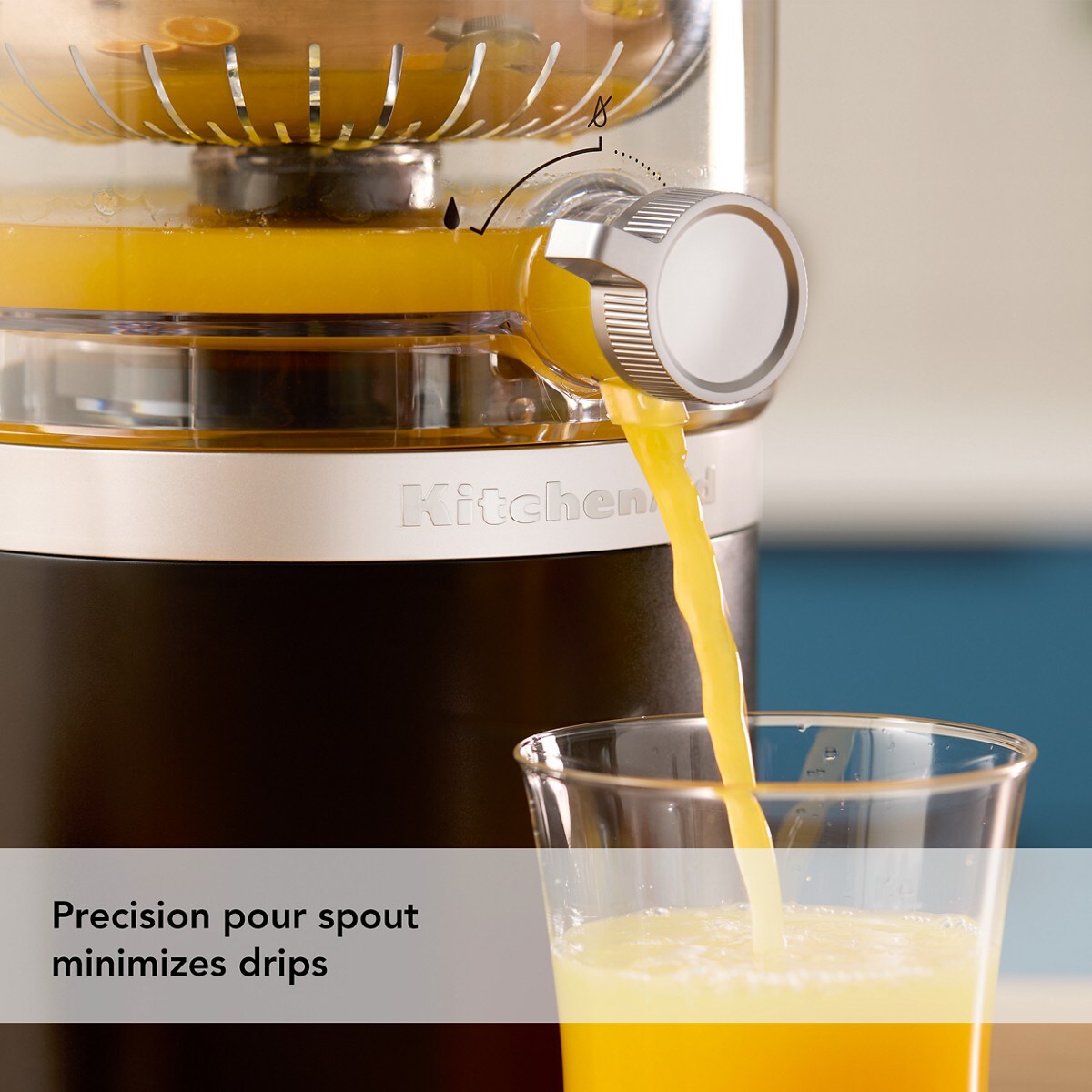 KitchenAid Go® Cordless Citrus Juicer - battery included - Black Matte - Image 5