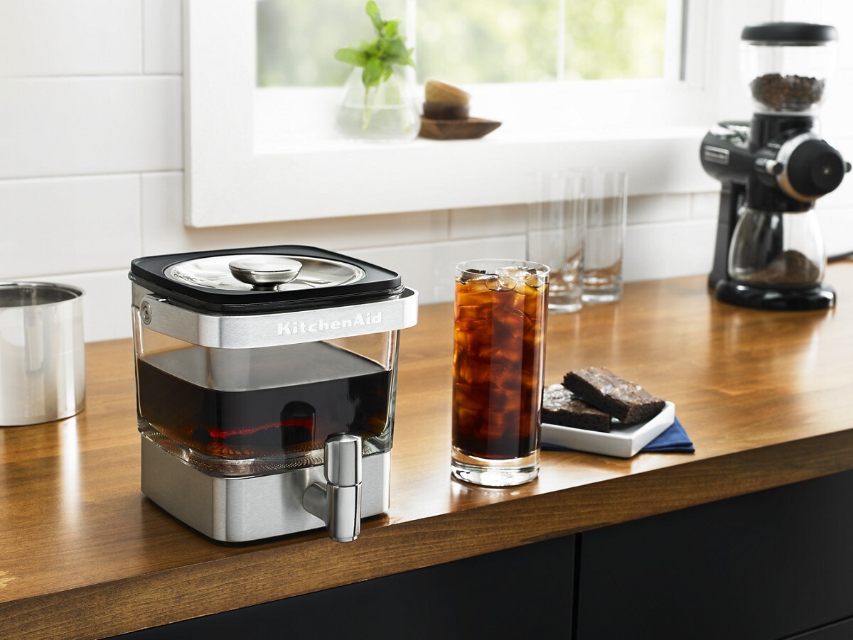 28 oz Cold Brew Coffee Maker - Brushed Stainless Steel - Image 4