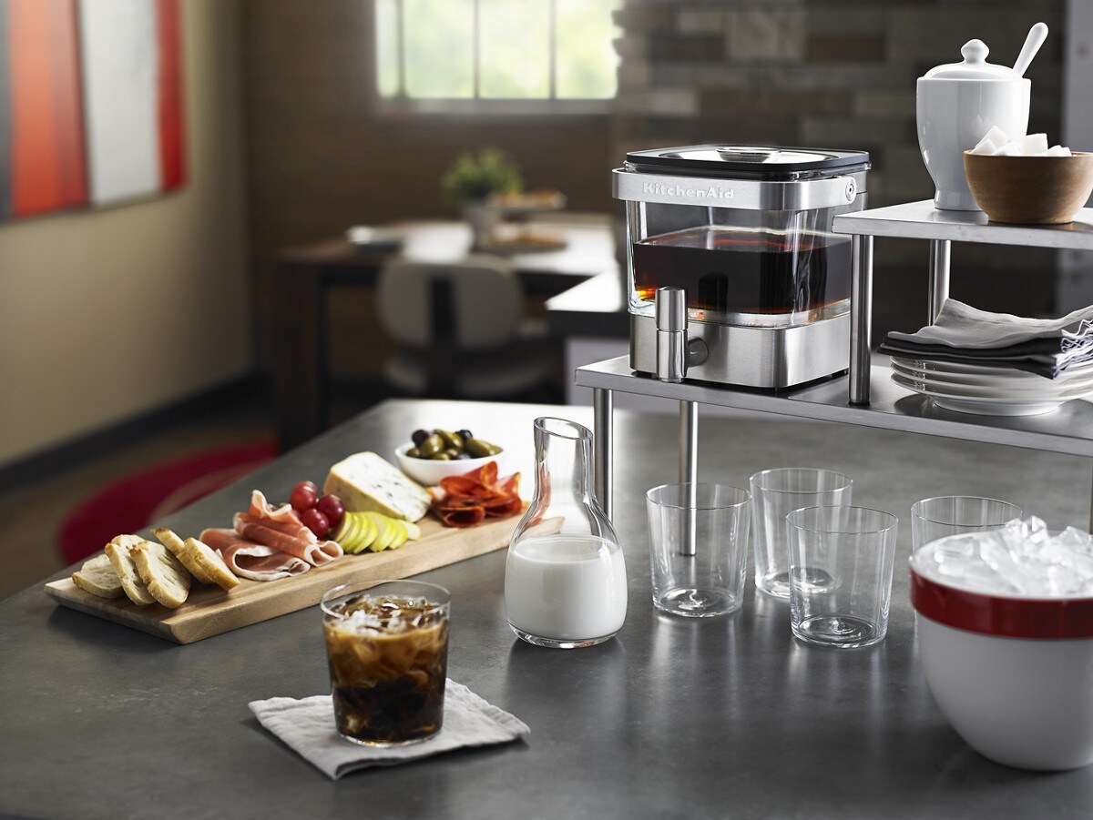 28 oz Cold Brew Coffee Maker - Brushed Stainless Steel - Image 5