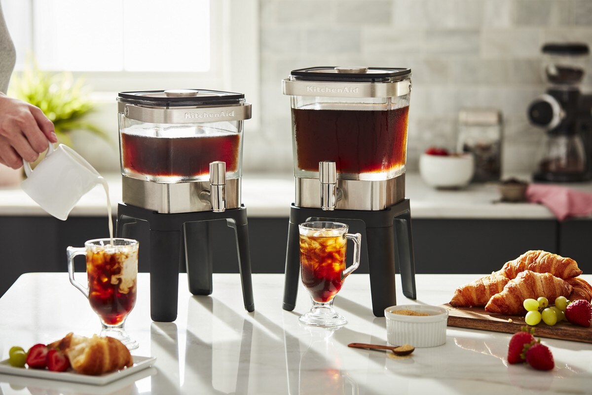 38 oz Cold Brew Coffee Maker - Brushed Stainless Steel - Image 3