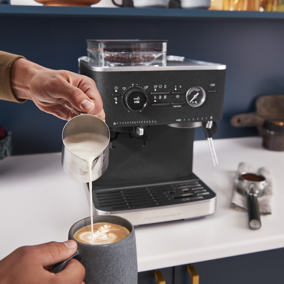 Semi Automatic Espresso Machine with Burr Grinder - Cast Iron Black - Image 9
