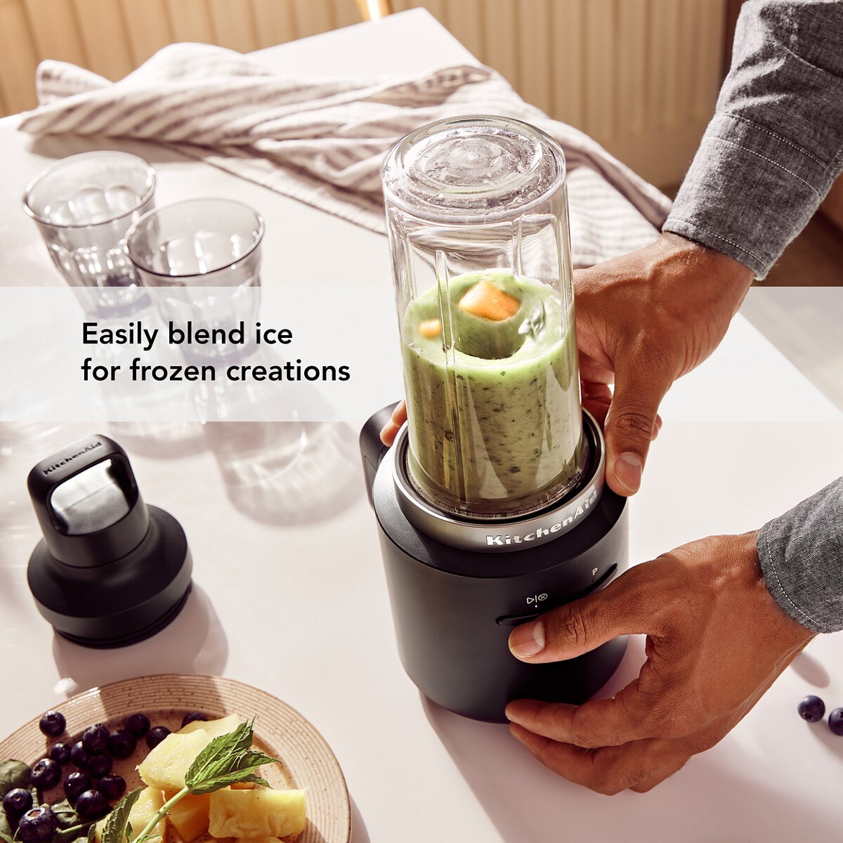 KitchenAid Go® Cordless Personal Blender - battery included - Black Matte - Image 3