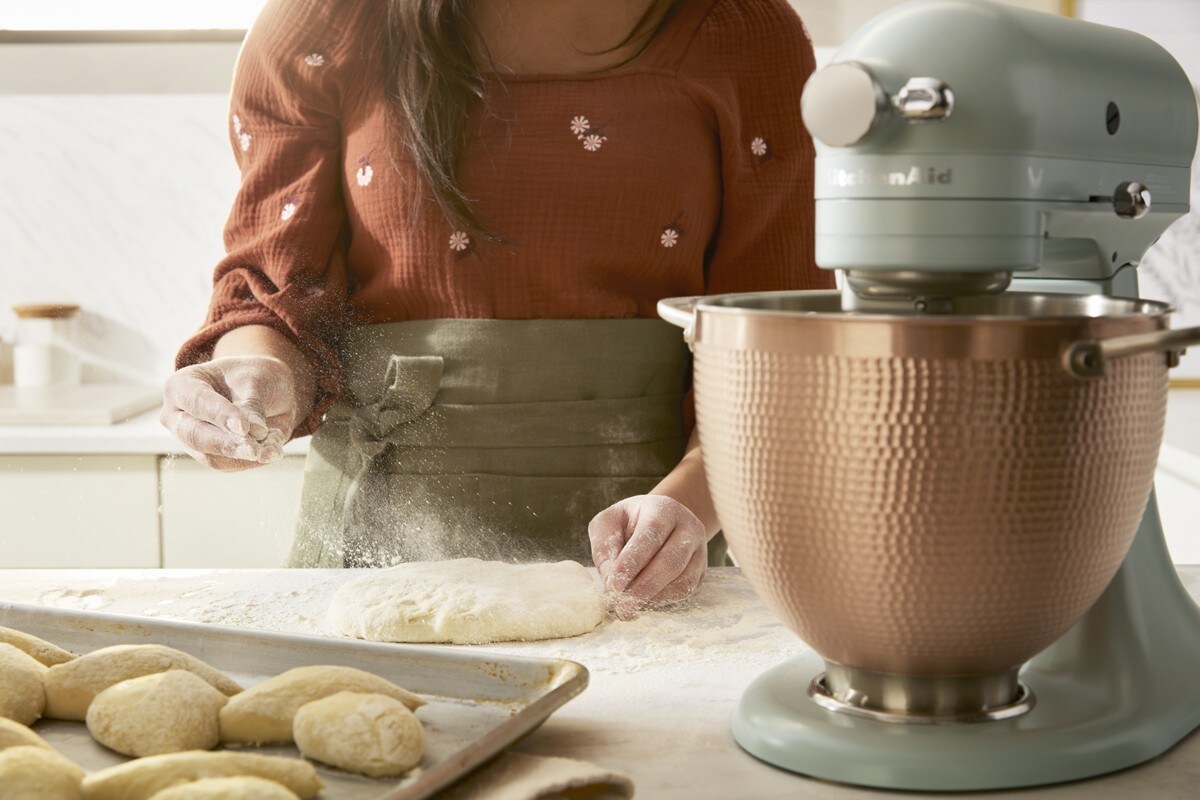 2022 Design Series Blossom Tilt-Head Stand Mixer - Image 7