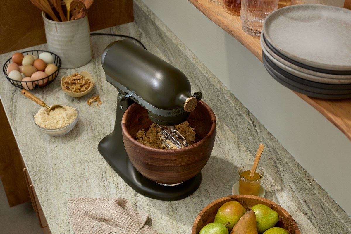 2024 Design Series Evergreen Tilt-Head Stand Mixer - Image 5