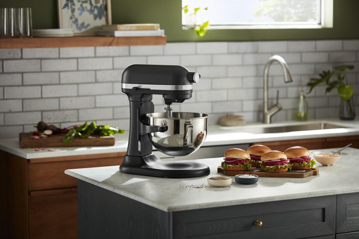 KitchenAid® 5.5 Quart Bowl-Lift Stand Mixer - Black Matte - Image 6