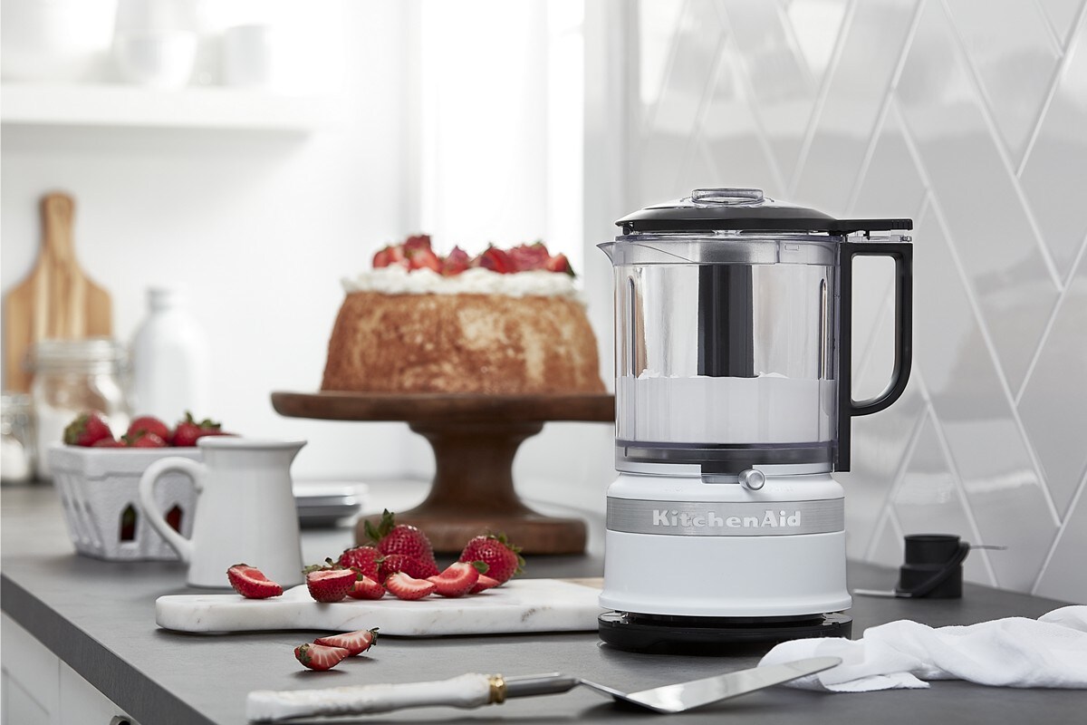 Refurbished 5-Cup Food Chopper - Matte White - Image 2