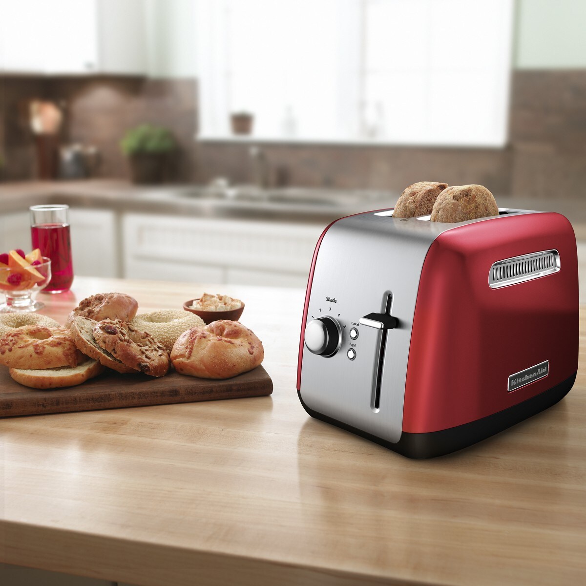 Refurbished 2-Slice Toaster with manual lift lever - Empire Red - Image 5