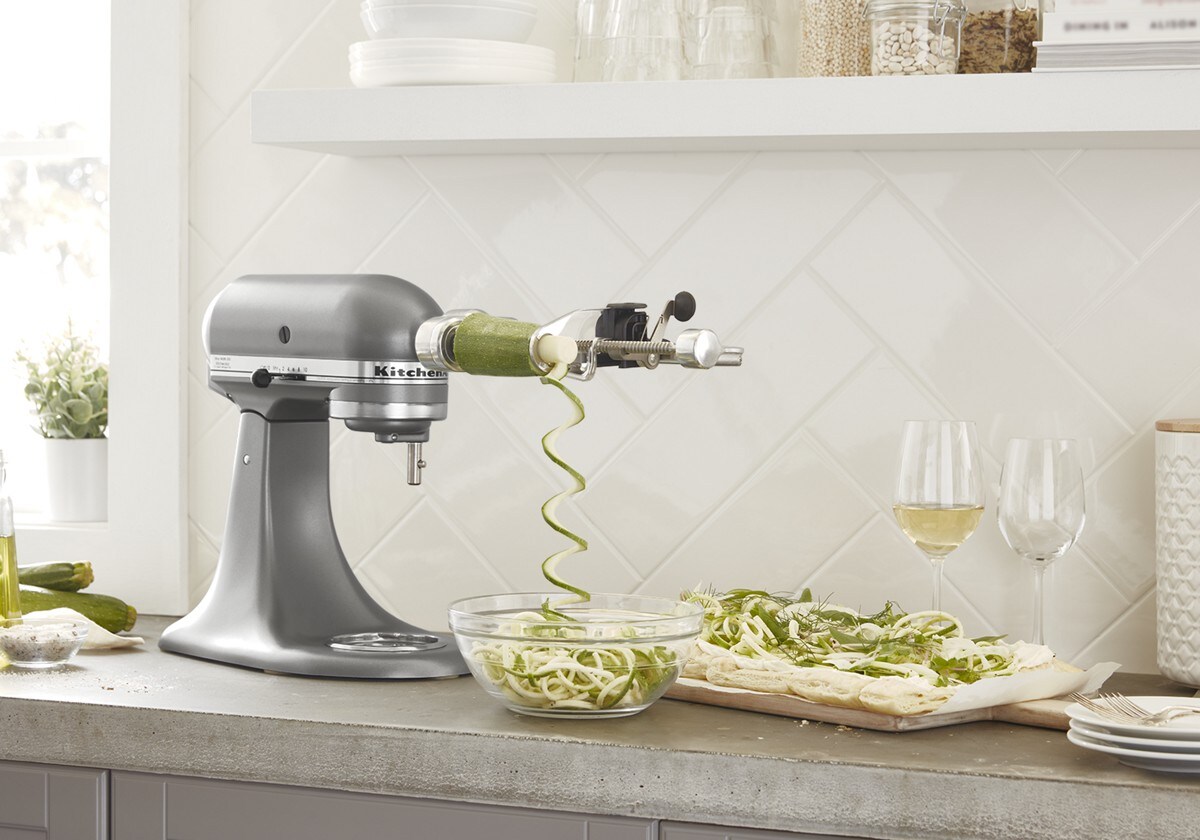 Refurbished 5 Blade Spiralizer with Peel, Core and Slice - Image 3